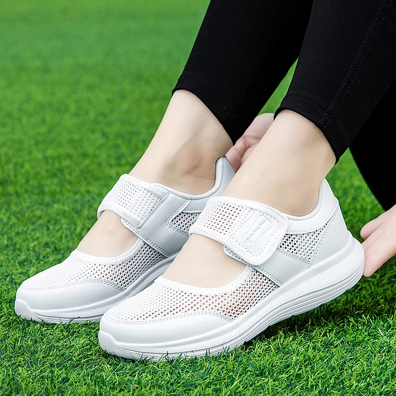 女性用シューズ スニーカー ワイド ベアフットシューズ 女性 - Women'S Shoes Extra Wide のレビューと価格