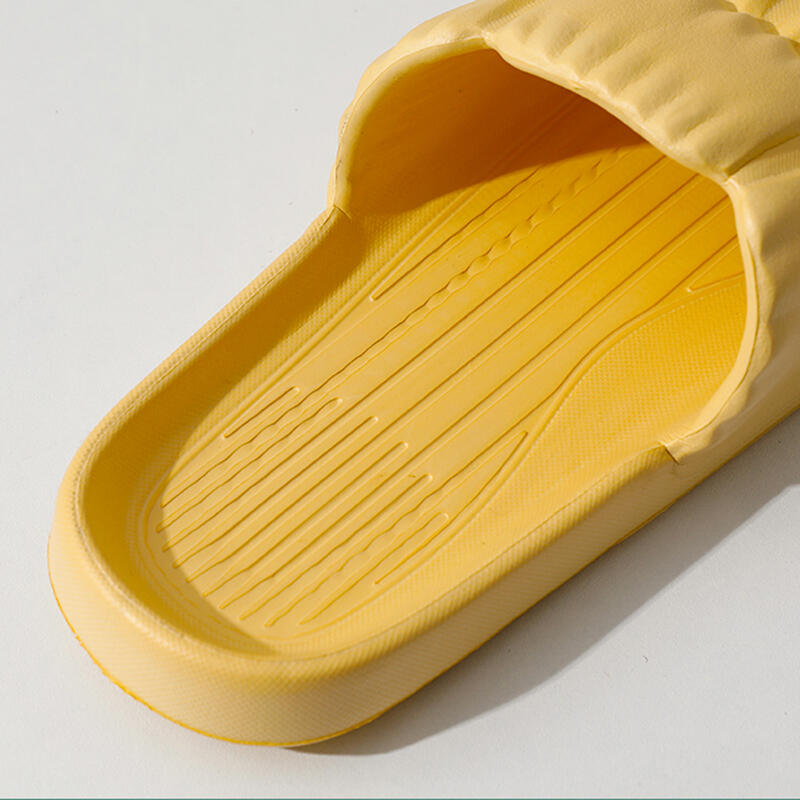 ソフトクラウドEVAキャンディーカラー室内スリッパ レディー - Mule Slip On のレビューと価格