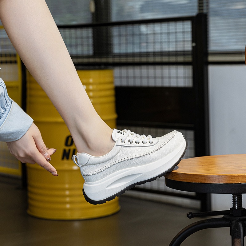 2026年ファッションレディースカジュアルスニーカー無地本革 - Platform Sneakers Chunky のレビューと価格