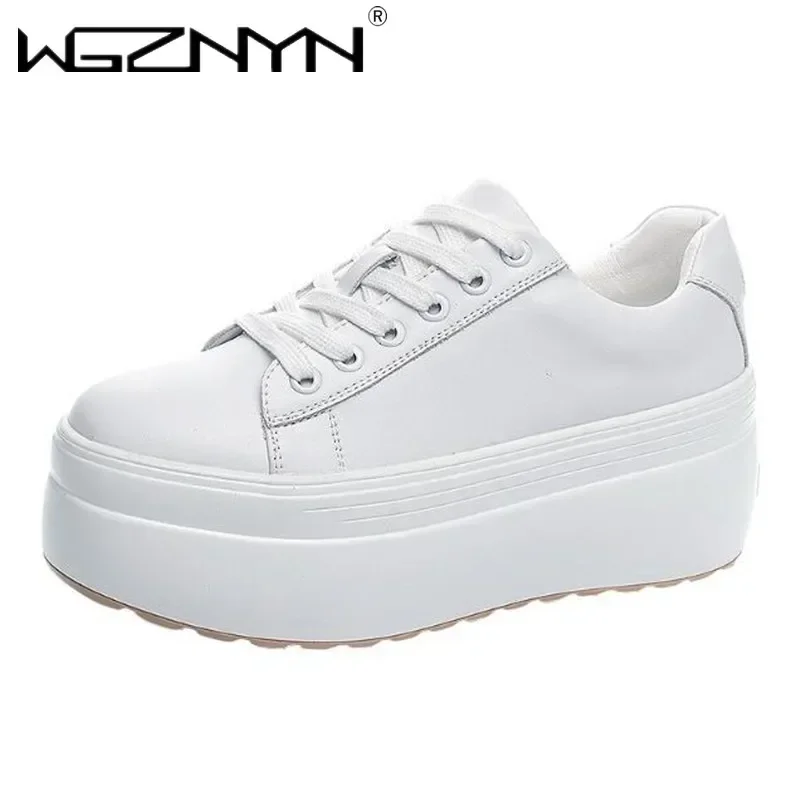 高級秋本革女性カジュアルシューズ超厚い 8 センチメートルプ - Platform Sneakers Chunky のレビューと価格